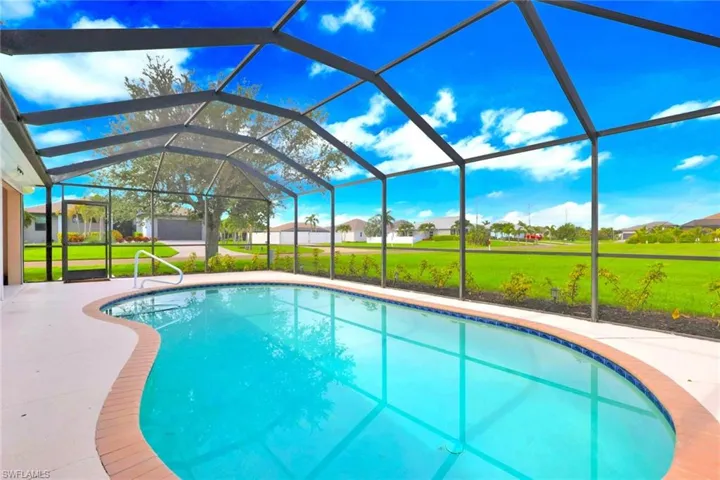 3302 2nd Ln, Cape Coral, Florida 33991