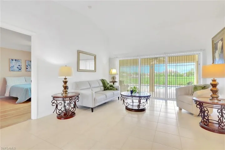 3302 2nd Ln, Cape Coral, Florida 33991