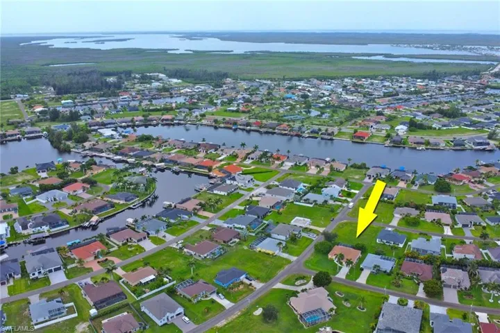 3302 2nd Ln, Cape Coral, Florida 33991