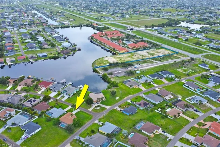 3302 2nd Ln, Cape Coral, Florida 33991