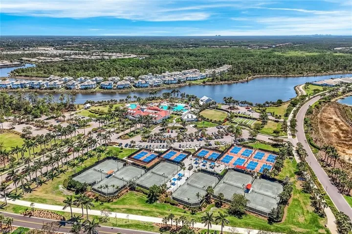 8776  Yucatan  CT, Naples, FL 34112