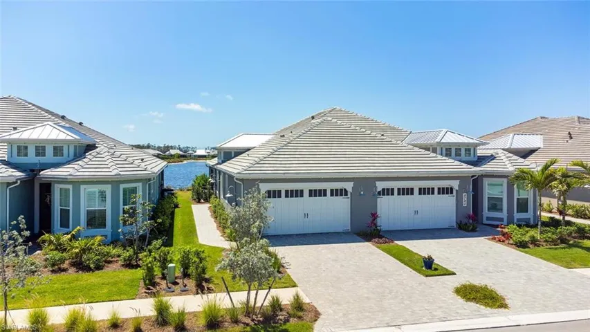 8776  Yucatan  CT, Naples, FL 34112