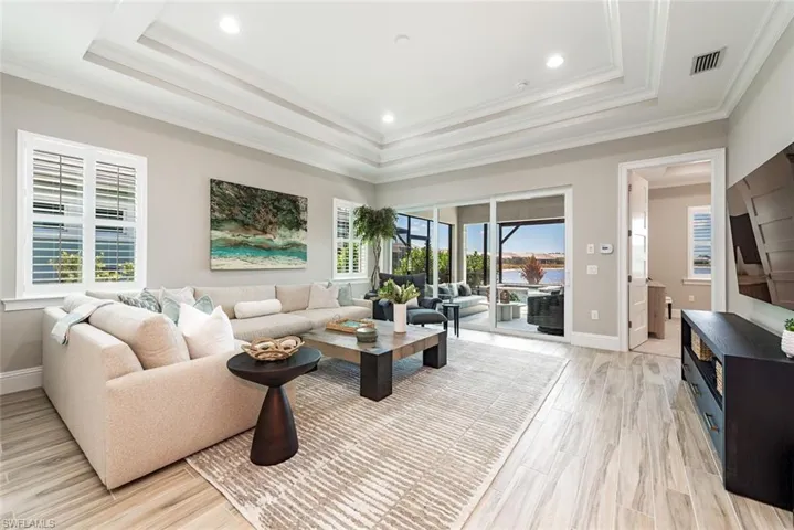 8776  Yucatan  CT, Naples, FL 34112