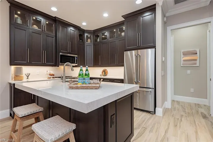 8776  Yucatan  CT, Naples, FL 34112