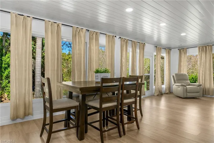 401 Countryside Dr, Naples, Florida 34104