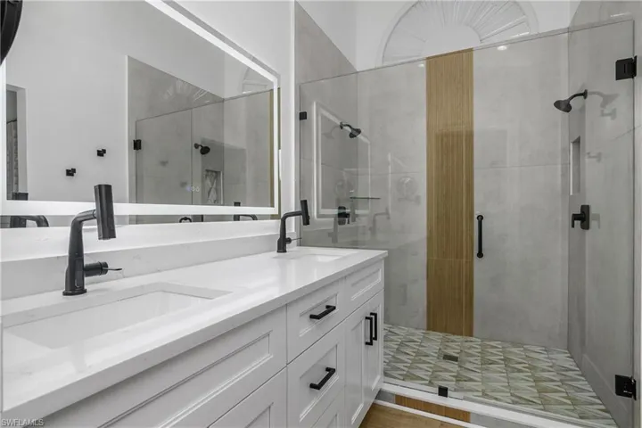 401 Countryside Dr, Naples, Florida 34104