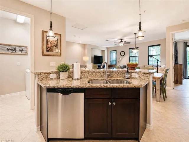 9073 Rialto St 6002, Naples, Florida 34113