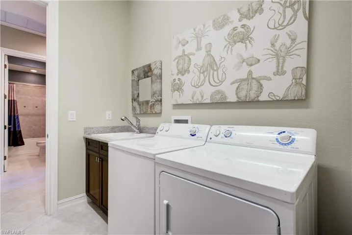 8677 Mercado Ct, Fort Myers, Florida 33912