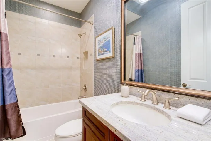 8677 Mercado Ct, Fort Myers, Florida 33912