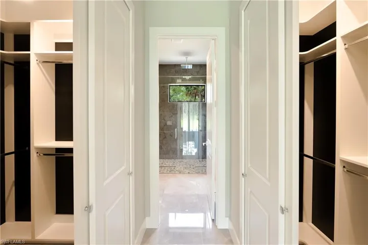 1061 20th Ave Ne, Naples, Florida 34120