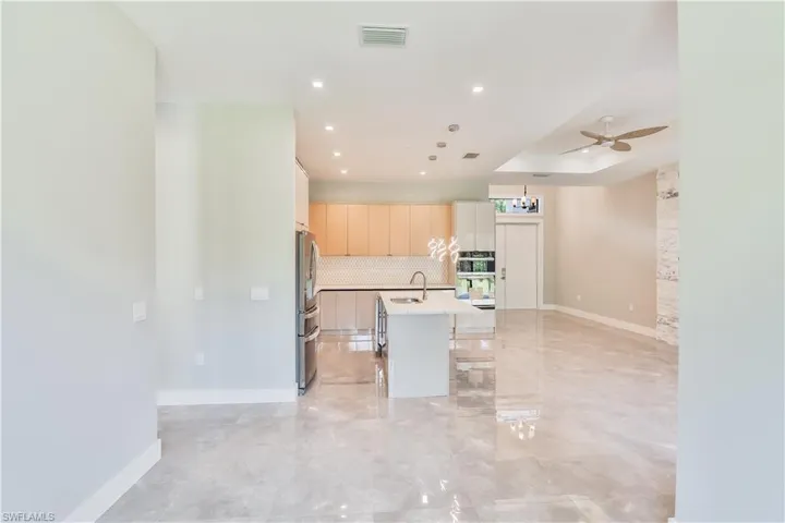 1061 20th Ave Ne, Naples, Florida 34120