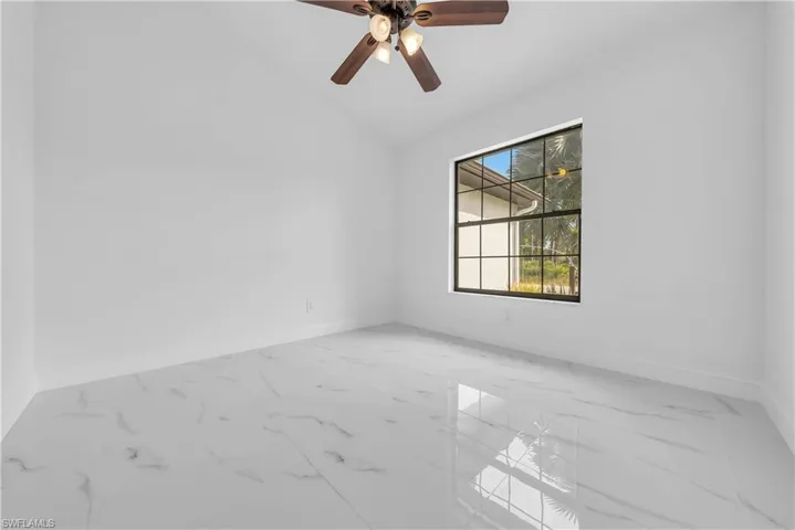909 Williams Ave, Lehigh Acres, Florida 33972
