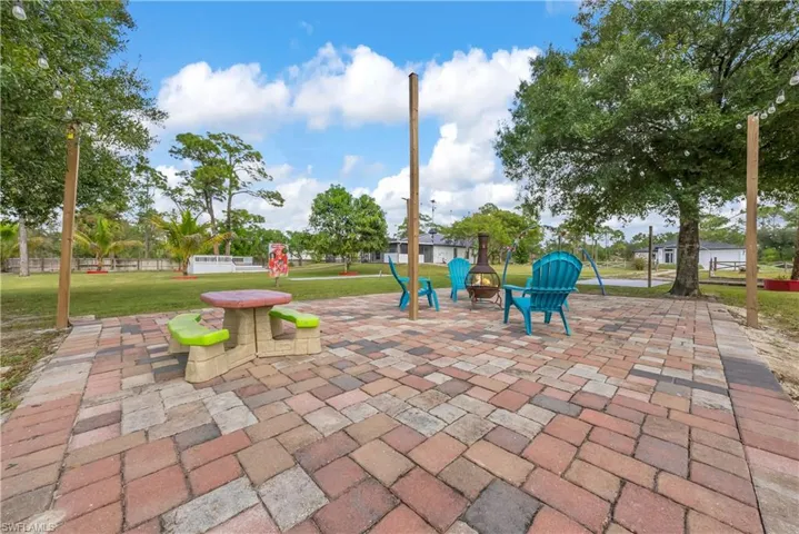909 Williams Ave, Lehigh Acres, Florida 33972