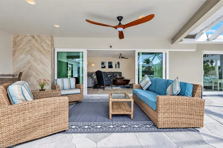 1034 N Waterway Dr, Fort Myers, Florida 33919