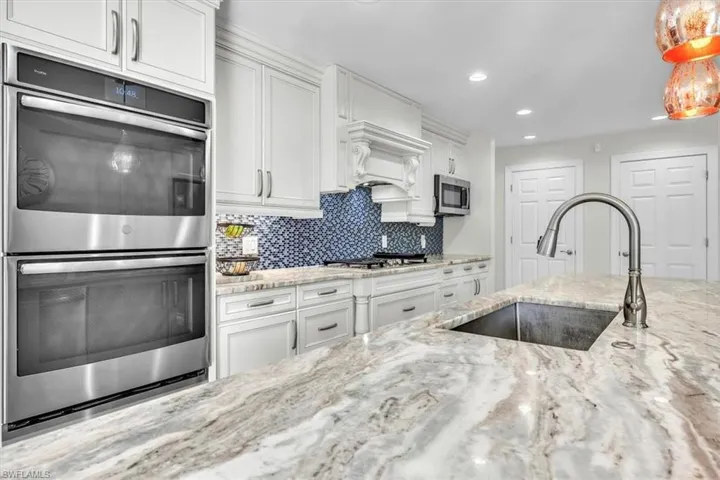 1034 N Waterway Dr, Fort Myers, Florida 33919