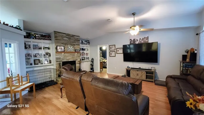 400  5th  AVE, Labelle, FL 33935