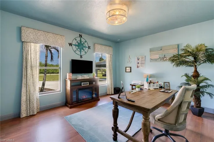 Fourth bedroom used for home office.
