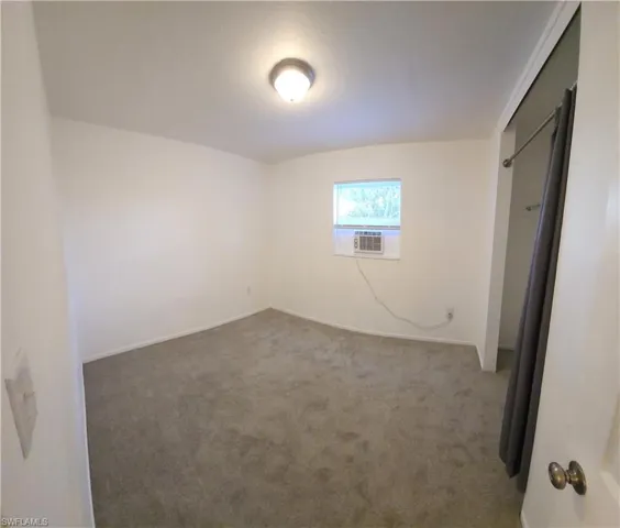 2981  Market  ST, Fort Myers, FL 33916
