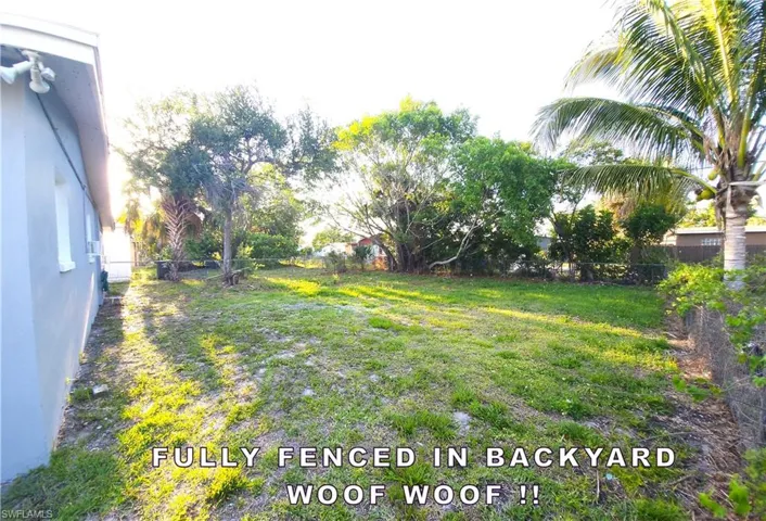 2981  Market  ST, Fort Myers, FL 33916