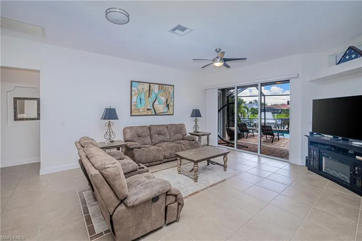 3815 Surfside Blvd, Cape Coral, Florida 33914