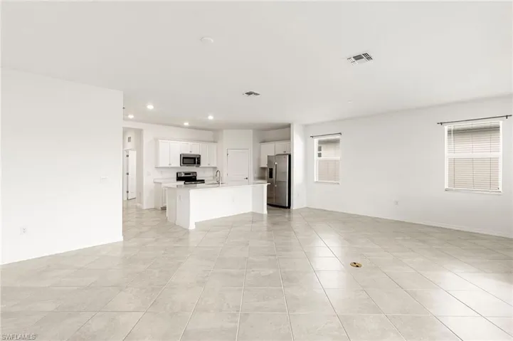 2525 Kona Way, Naples, Florida 34120