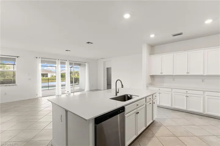 2525 Kona Way, Naples, Florida 34120