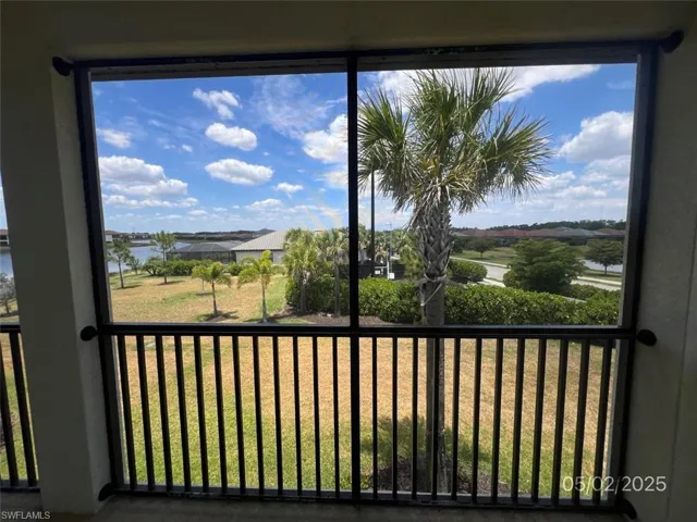 12048  Hawthorn Lake  DR, Fort Myers, FL 33913