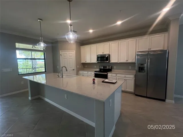 12048  Hawthorn Lake  DR, Fort Myers, FL 33913