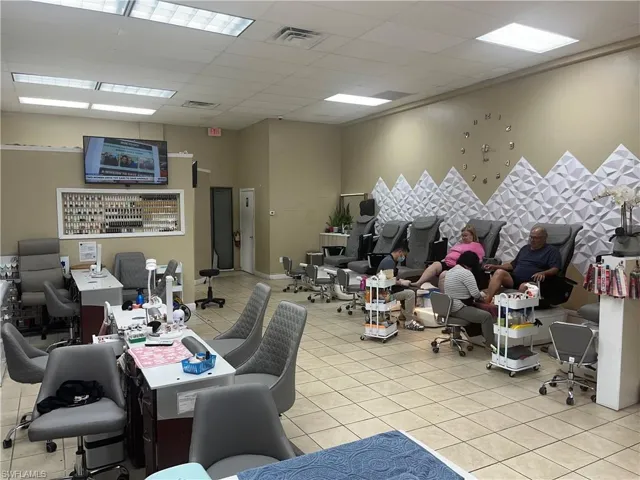 155-159  Hancock Bridge  PKWY, Cape Coral, FL 33990