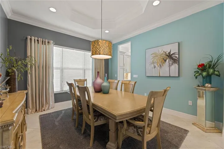 3288  Atlantic  CIR, Naples, FL 34119