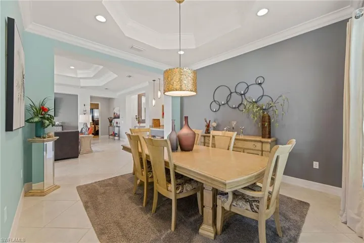 3288  Atlantic  CIR, Naples, FL 34119