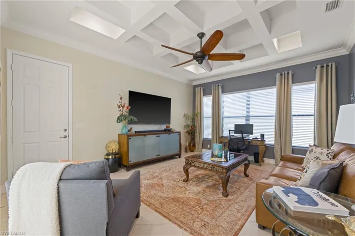 3288  Atlantic  CIR, Naples, FL 34119