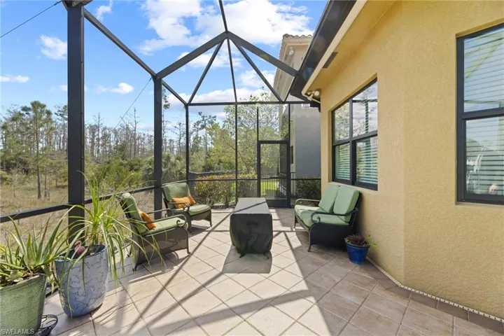 3288  Atlantic  CIR, Naples, FL 34119