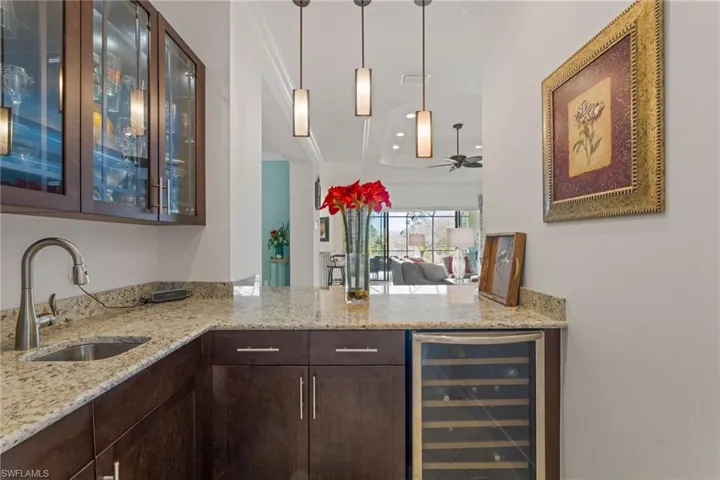 3288  Atlantic  CIR, Naples, FL 34119