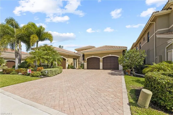 3288  Atlantic  CIR, Naples, FL 34119