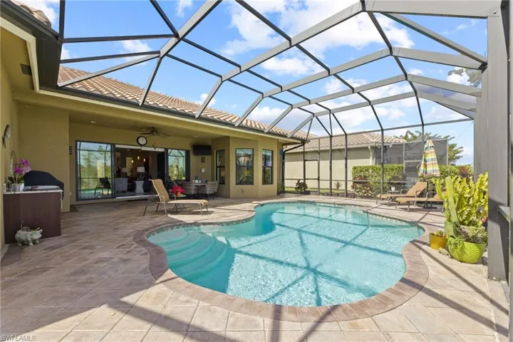 3288  Atlantic  CIR, Naples, FL 34119