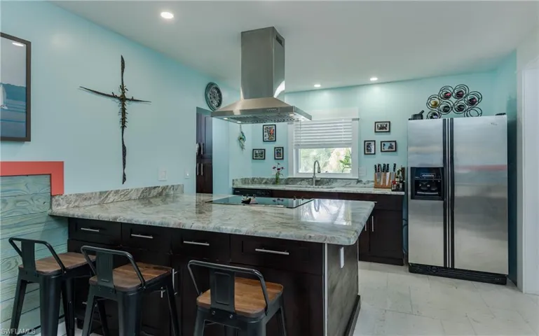 847 Oak St, Fort Myers Beach, Florida 33931