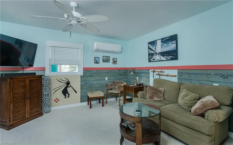 847 Oak St, Fort Myers Beach, Florida 33931