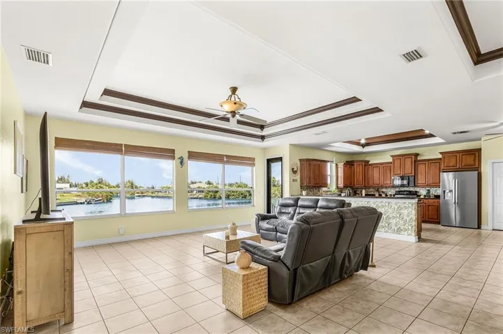 2441 Nw 9th Ter, Cape Coral, Florida 33993