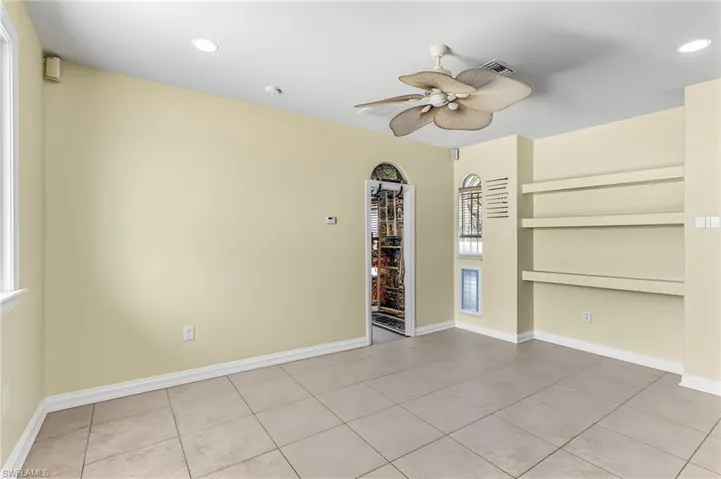 2441 Nw 9th Ter, Cape Coral, Florida 33993