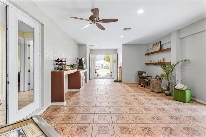 2441 Nw 9th Ter, Cape Coral, Florida 33993
