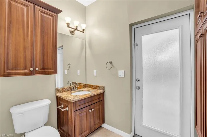 Guest Bedroom #3 Bathroom with Access to the pool.