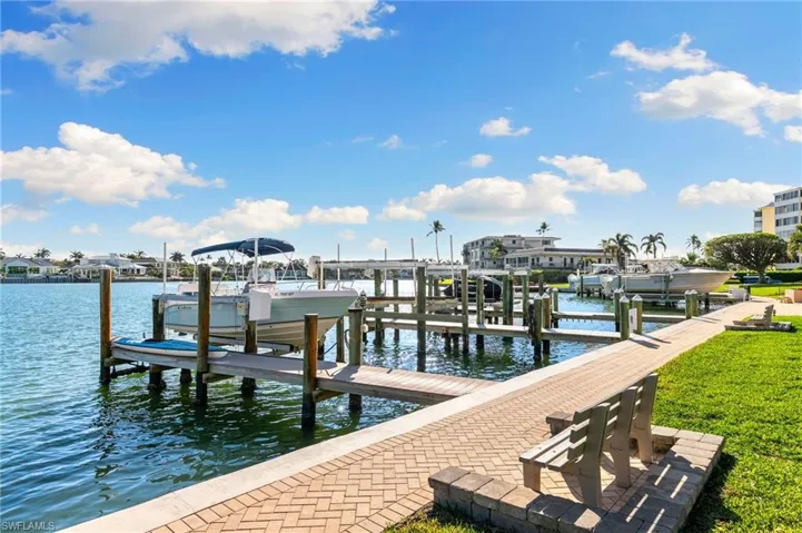 Docks