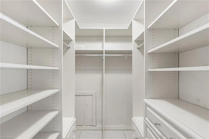 Custom Closet in Guest Bedroom