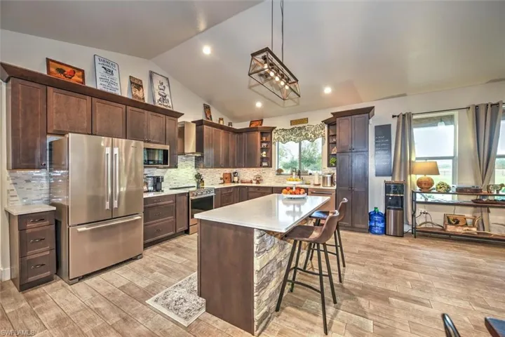 2010  Frontier  CIR, Labelle, FL 33935