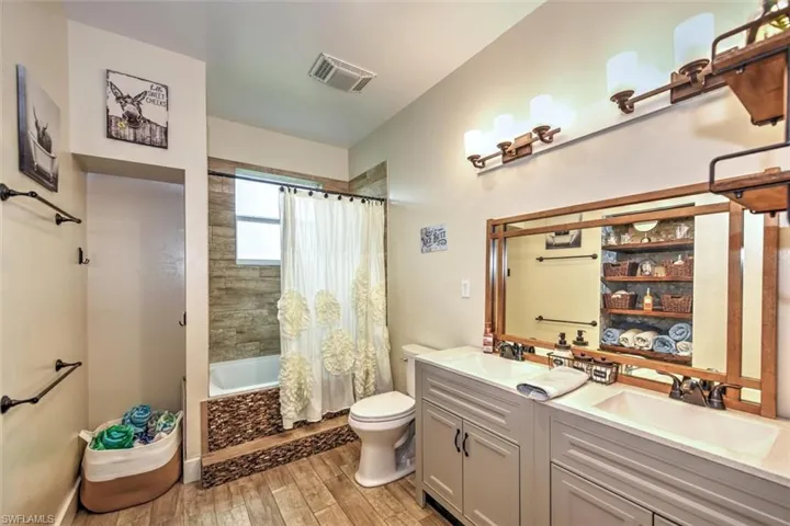 2010  Frontier  CIR, Labelle, FL 33935