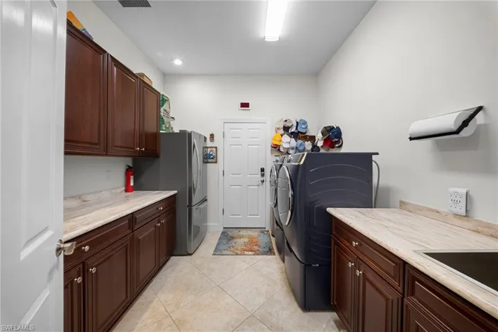 9230  Gypsum  WAY, Naples, FL 34120