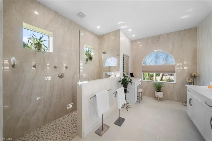 9230  Gypsum  WAY, Naples, FL 34120