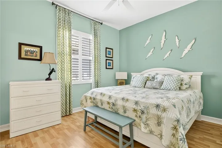 Guest bedroom with king size bed.