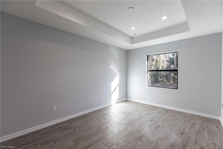 416  Shady Hollow E BLVD, Naples, FL 34120